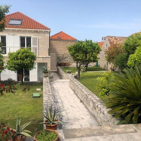 Charming Apartment For 3 Pax In Cavtat Eksteriør billede