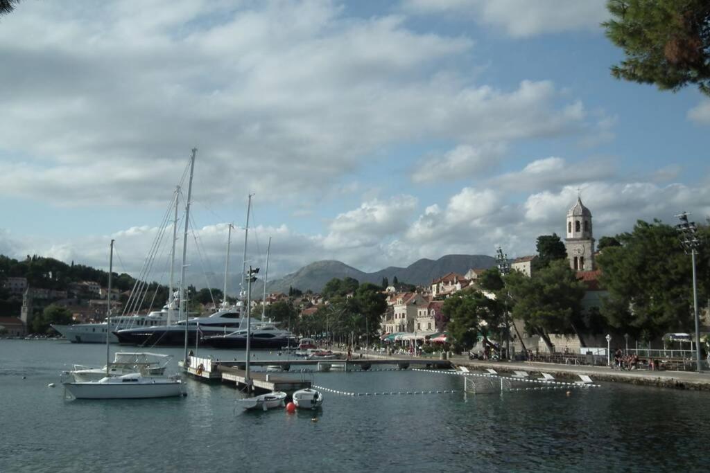 Charming Apartment For 3 Pax In Cavtat Eksteriør billede